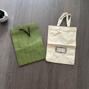 Gucci Cream Logo Tote Bag & Shopping Bag
